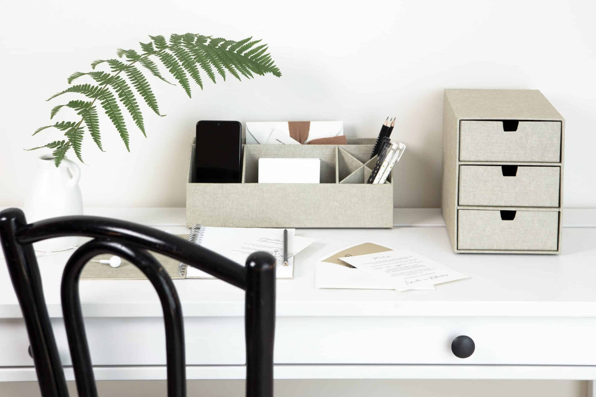 Bigso Box of Sweden – Elisa – desk organizer – linen – detail view 7