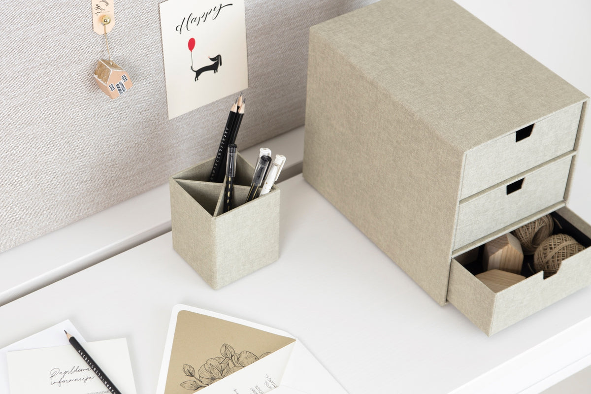 Bigso Box of Sweden – PENNY – holder for pencils – linen – detail view 6