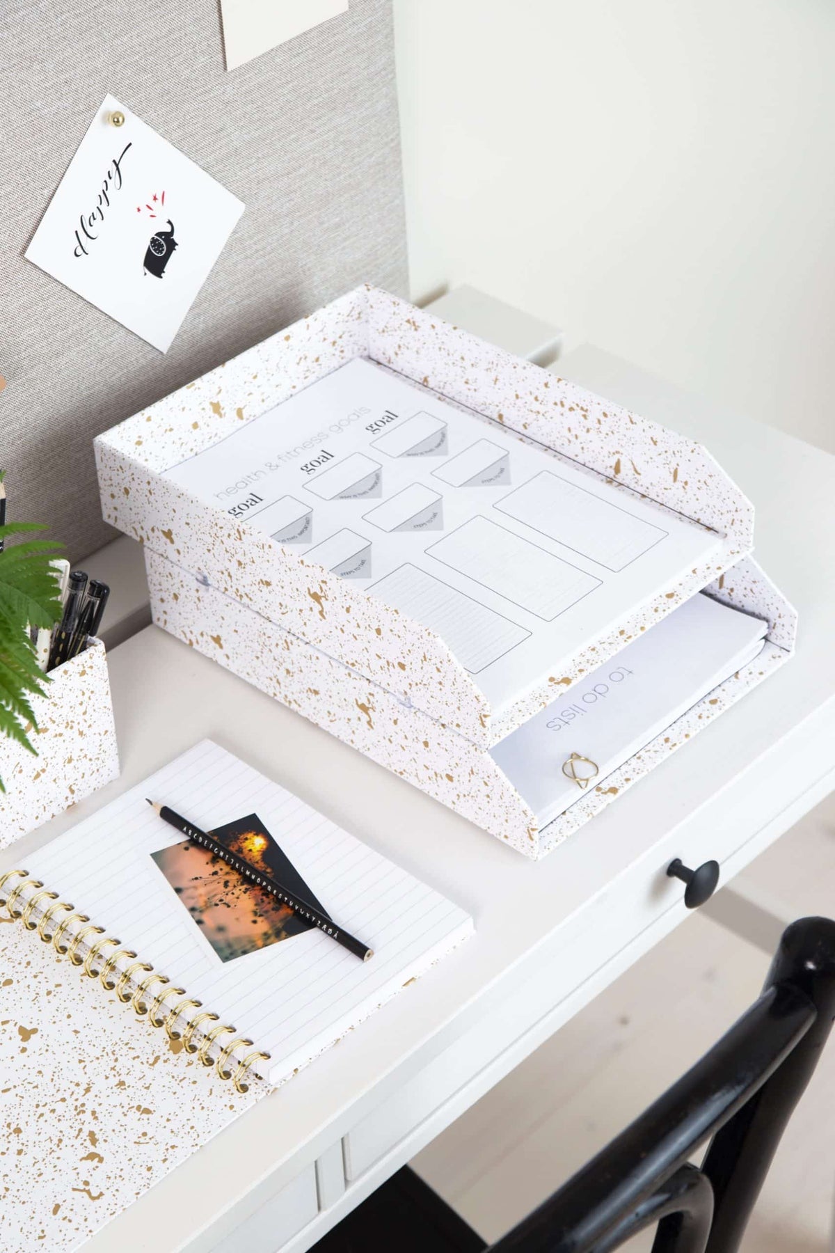 Bigso Box of Sweden – HAKAN – desktop document tray – gold – detail view 7