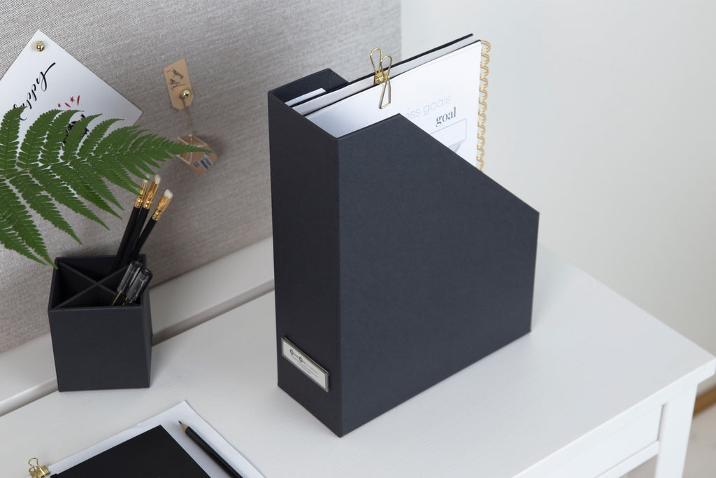 Bigso Box of Sweden – VIKTORIA – document organizer – dark – detail view 5