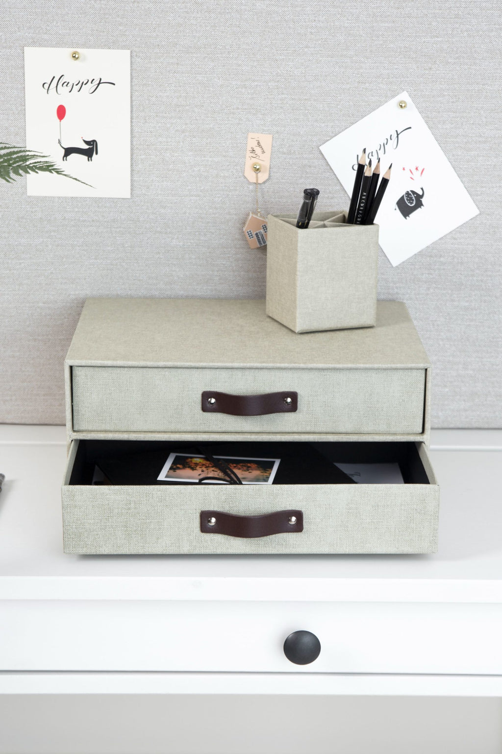 Bigso Box of Sweden – BIRGER – 2-drawer document – linen – detail view 4