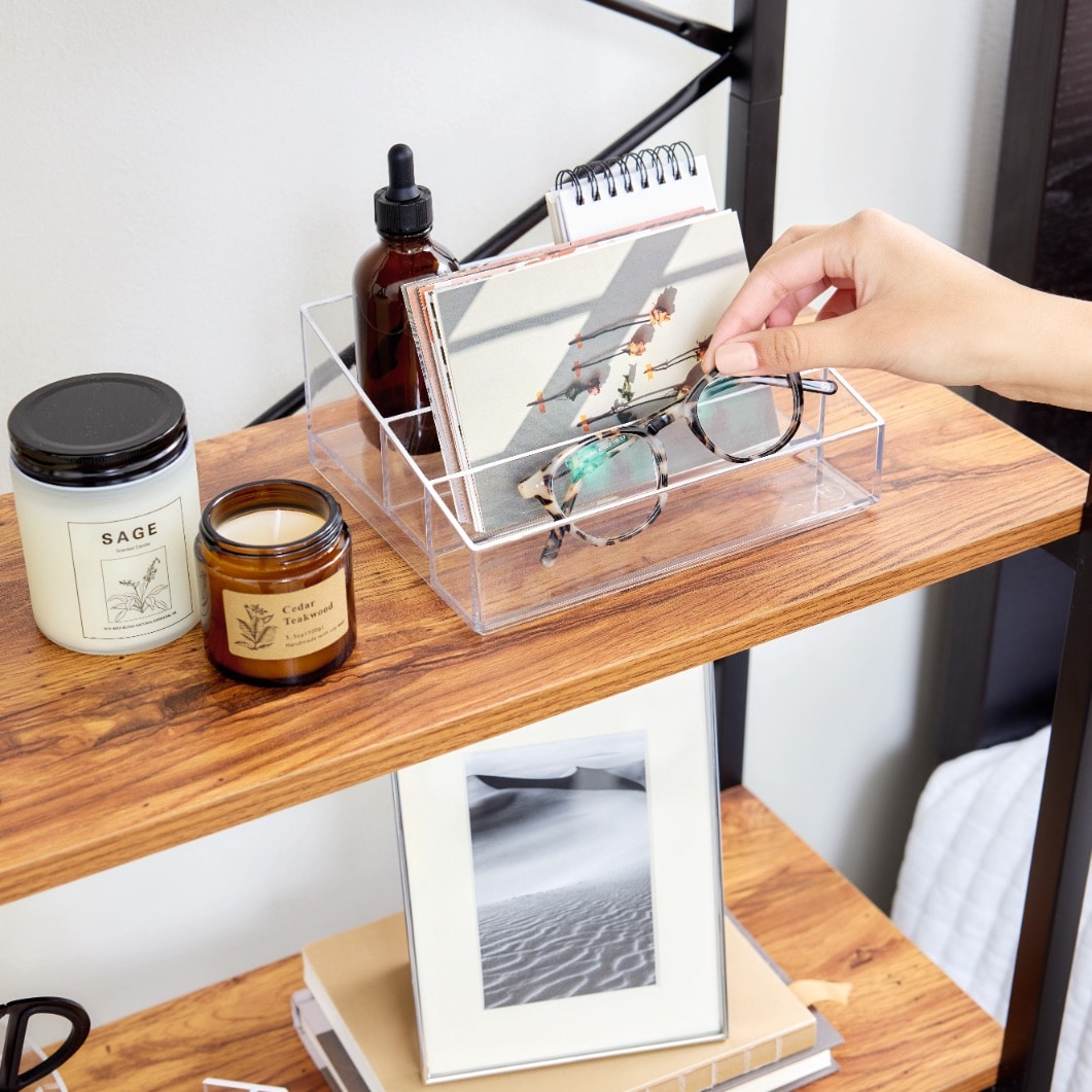 iDesign x Sarah Tanno – Cosmetic organizer for nails – Clear – detail view 6