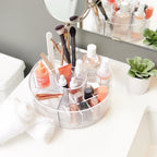 iDesign x Sarah Tanno – Cosmetic Lazy Susan – Clear – – detail view 12