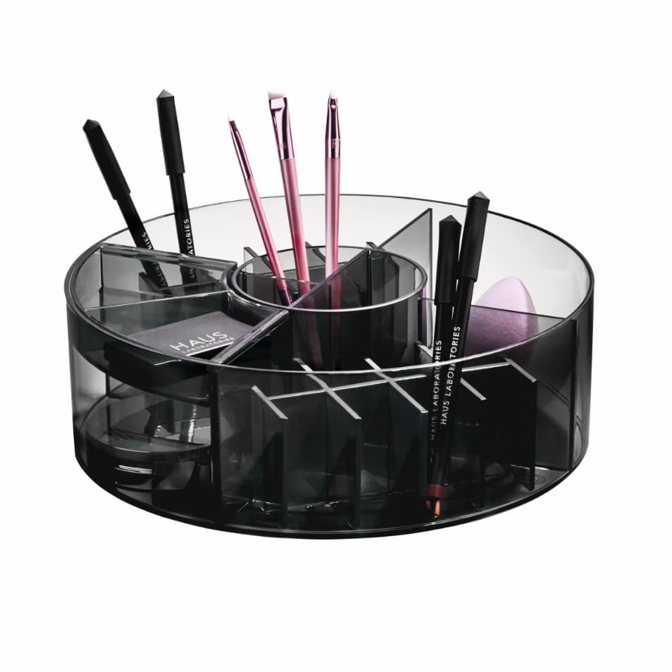iDesign x Sarah Tanno – Cosmetic Lazy Susan – Smoke – – detail view 3