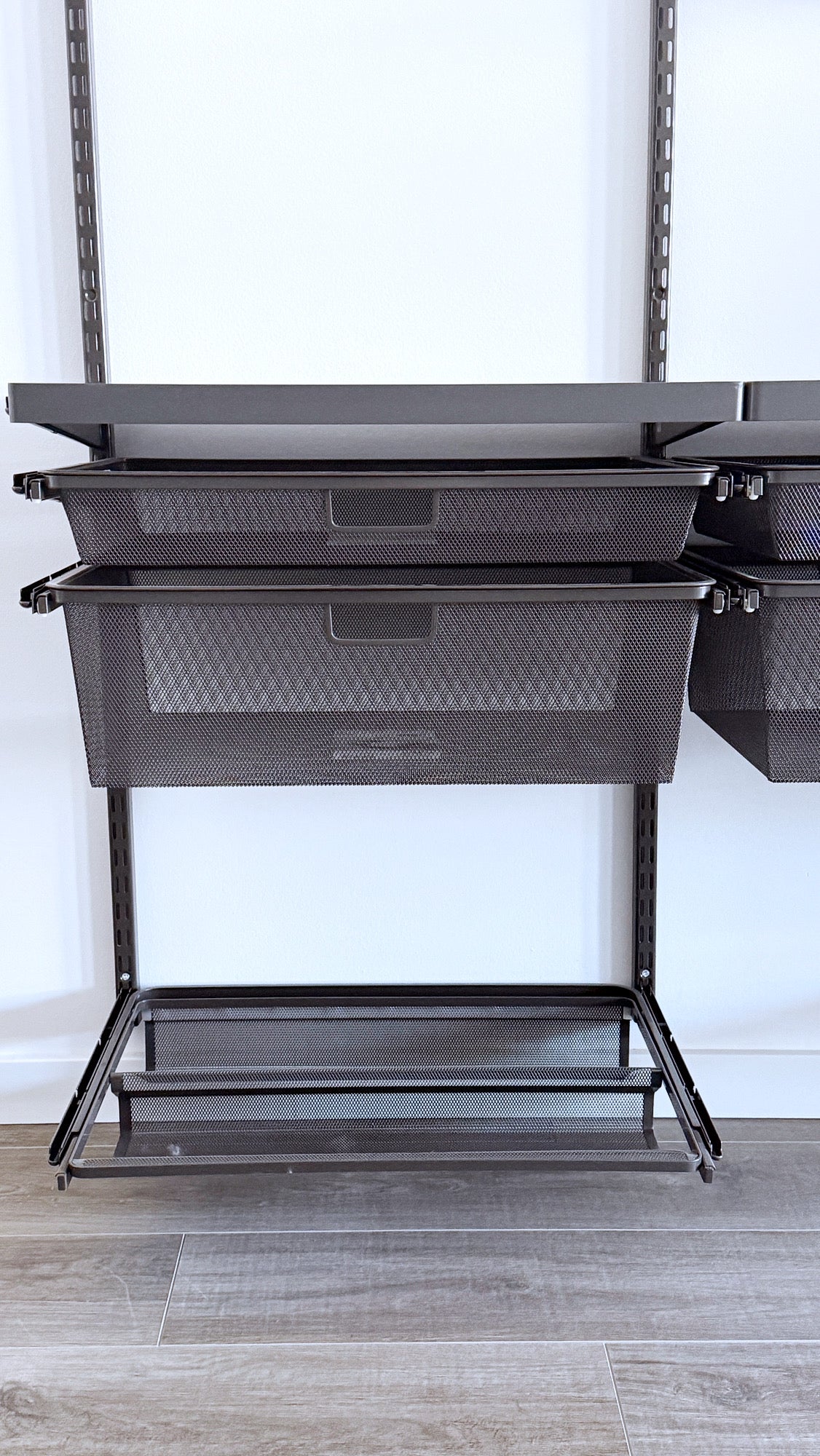 Elfa – Wardrobe system promotion – detail view 2