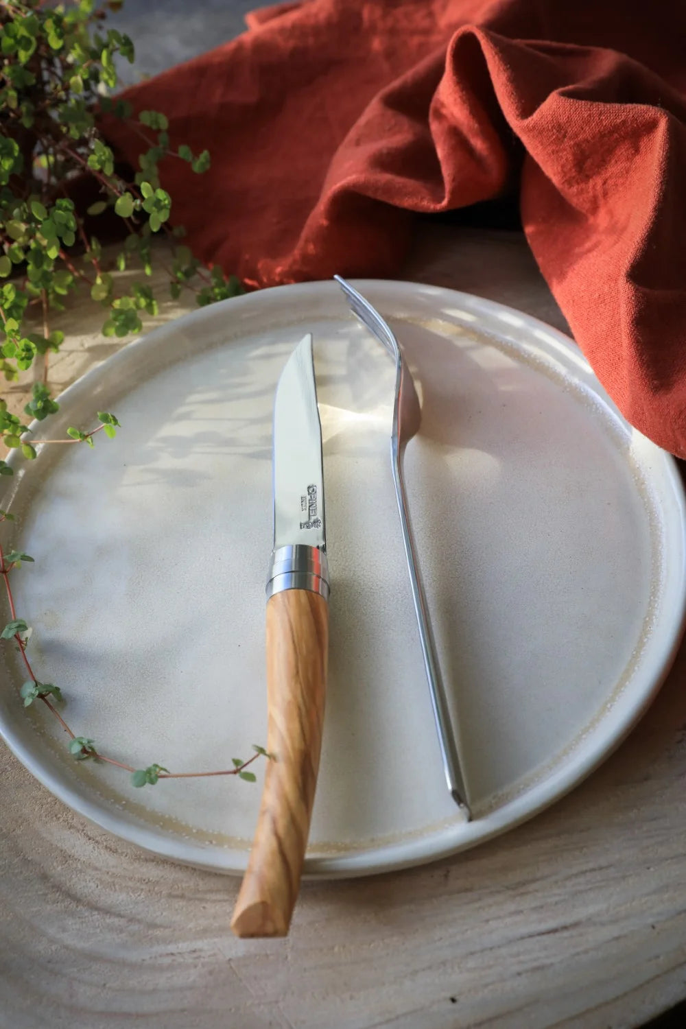 Opinel Table Chic sada steakových nožů z olivového dřeva, 4 kusy 002481