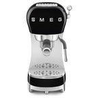 SMEG Coffee Machine ECF02B – detail view 3