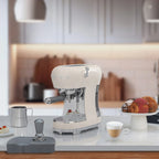 SMEG Coffee Machine ECF02B – detail view 13