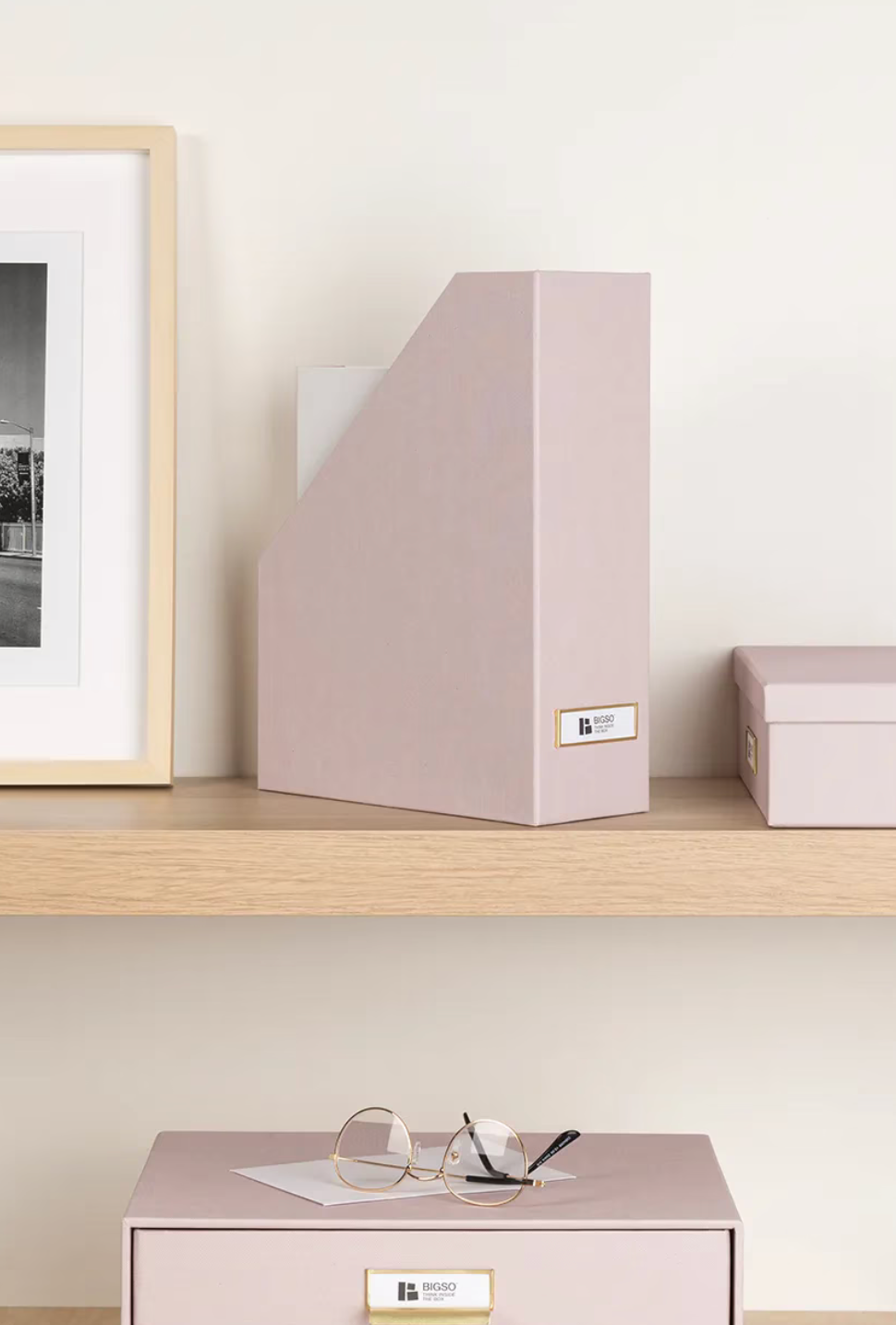 Bigso Box of Sweden – VIKTORIA – document organizer – rose – detail view 3